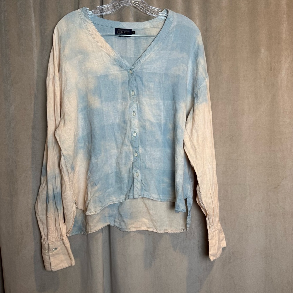 Pendleton Cream and Blue Linen Rayon blend blouse‎ Shirt